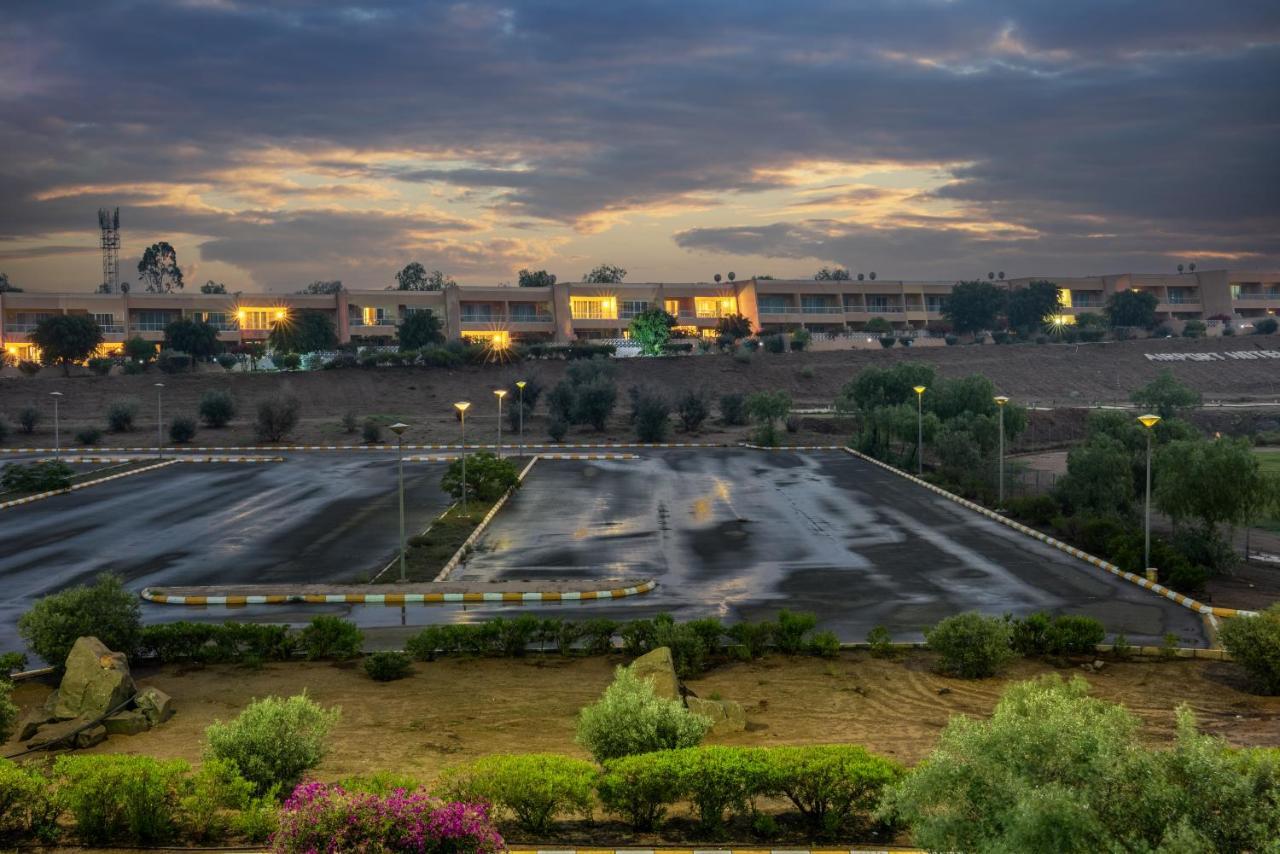 אבהא Airport Hotel And Resort מראה חיצוני תמונה